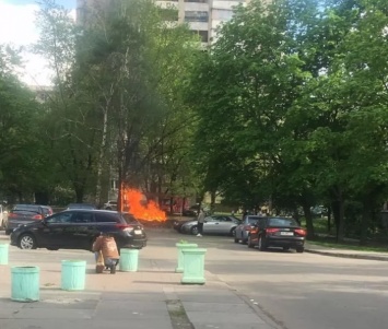 На Левом берегу в Киеве произошел пожар. Фото, видео