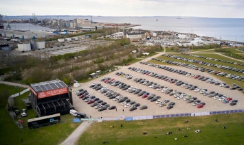 В Дании начались автомобильные концерты (фото)