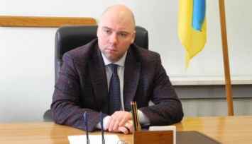 Замглавы Харьковской ОГА объяснил, как оказался на фото с Добкиным и красным флагом