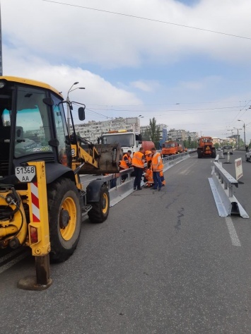 Лыбидскую площадь сделали безопасной для водителей