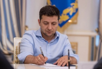 Зеленский утвердил состав делегации Украины для участия в ТКГ