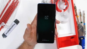 OnePlus признала брак экранов OnePlus 8 Pro и призывает вернуть гаджеты