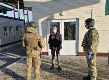На админгранице с оккупированным Крымом задержали преступника, который находится в международном розыске
