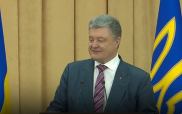 Порошенко совсем слетел с катушек: решил вернуть «Партию регионов»