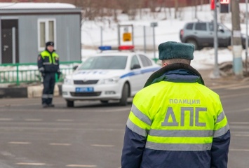 В Ялте начали проверку из-за ДТП с участием «Мерседеса» и мопедистов