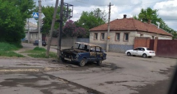 В оккупированном Луганске разбушевались автомобильные пироманы