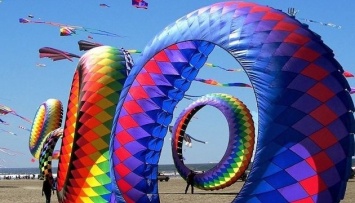 Международный фестиваль воздушных змеев перенесли на август