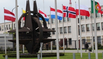 Страны НАТО напоминают о недопустимости разделения мира на зоны влияния