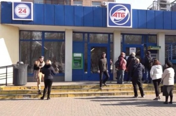 "Нас разводят!" В супермаркетах исчезают украинские продукты, покупатели возмущены