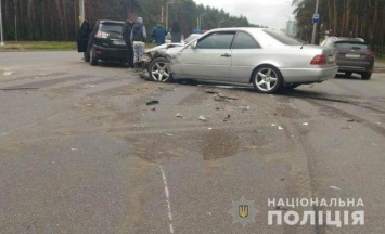 В Харькове женщина попала под колеса внедорожника, отлетевшего от удара с другим авто, - ФОТО