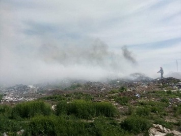 В Баштанке снова горит городская свалка (ФОТО)