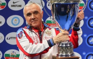 От коронавируса умер главный тренер женской сборной России по борьбе