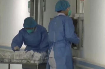 "Лечись дома": во Львове женщину со сломанной ногой выгнали из больницы