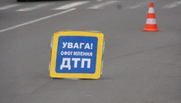 Смертельное ДТП под Киевом: девушка снесла пешехода
