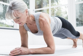Всего полгода регулярных упражнений заметно улучшают работу мозга у пожилых, - ученые