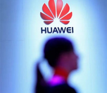 Huawei начала выпускать старые смартфоны под видом новых