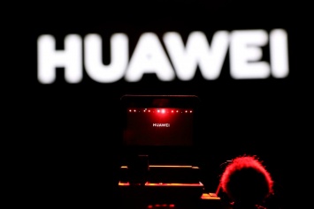 Huawei потеряла ключевого поставщика чипов из-за санкций США