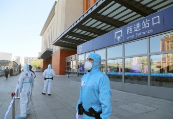 В Китае из-за новой вспышки коронавируса 108 миллионов человек отправили на карантин