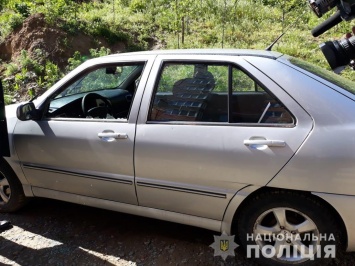 В Виннице из окна многоэтажки обстреляли автомобиль: подозреваемый задержан (фото, видео)