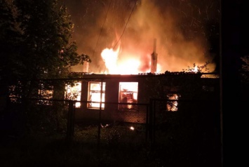 В Криворожском районе дотла сгорел жилой дом