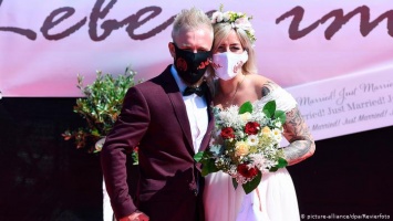 Как в Германии играют свадьбы во время пандемии