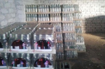 Тернопольские налоговики фиктивно уничтожали крупные партии алкогольных напитков