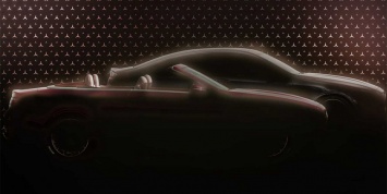 Mercedes-Benz анонсировал премьеру обновленных купе и кабриолета E-Class