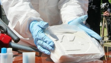 Полиция Франции изъяла в порту Гавра кокаина на €100 миллионов