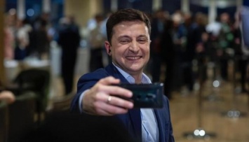 Офис президента отказал части СМИ в аккредитации на пресс-конференцию Зеленского