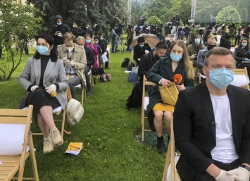 В Киеве началась пресс-конференция Зеленского