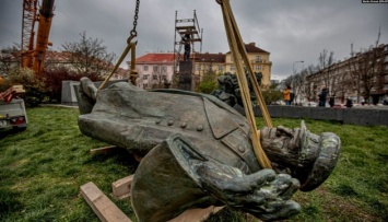 Минобороны Чехии отказалось передать России памятник Коневу