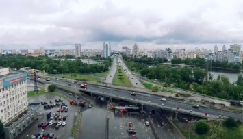 В Киеве продолжается капремонт и строительство на 13 мостах и?? путепроводах