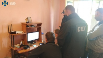 СБУ задержала в Ивано-Франковске всемирно известного хакера, который продавал базы данных пользователей