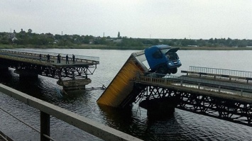 Что будет с рухнувшим Алексеевским мостом и как придется ездить водителям
