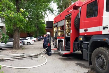 Пожар в Кривом Роге уничтожил квартиру во многоэтажке