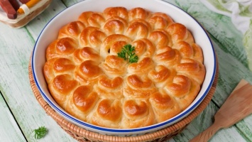 Рецепт дня: мясной пирог «Хризантема»