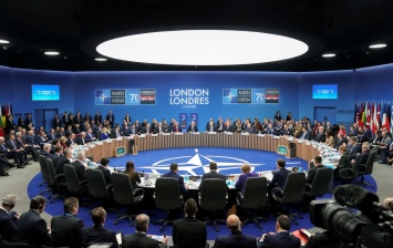 НАТО созывает экстренное совещание из-за выхода США из Договора об открытом небе