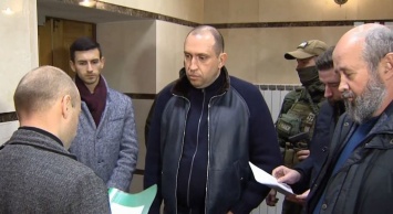 Судья ВАКС снял электронный браслет и все обязательства с Вадима Альперина