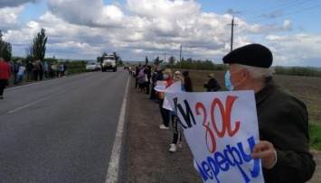 На Харьковщине селяне вышли на протест, требуя присоединения к другой ОТГ