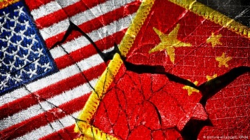 Глава МИД КНР обеспокоен угрозой холодной войны с США