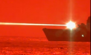 ВМС США показали новый боевой лазер (ВИДЕО)
