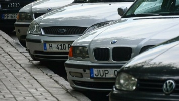 "Евробляхи" в Украине раздают бесплатно: кто может получить авто