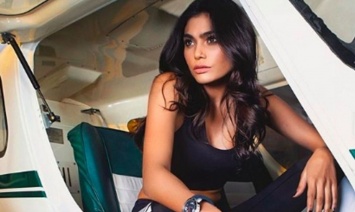 В авиакатастрофе погибла топ-модель Зара Абид