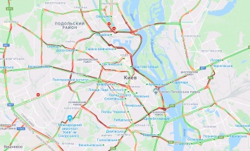 Несмотря на запуск метро, центр Киева сковали пробки