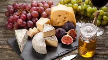 Какие сорта сыров помогут сбросить вес