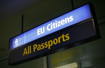 Испания выступила за общие для ЕС правила открытия границ
