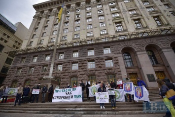 Защитники Протасова Яра вышли на протест к Киевсовету