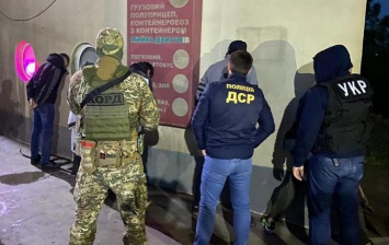 Появилось видео с места стрельбы в центре Киева