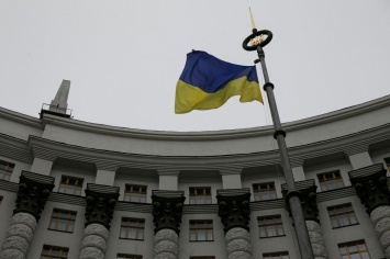 В Украине меняют оплату труда госслужащих