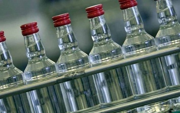 «Налаженное производство»: мужчина продавал контрафактный алкоголь